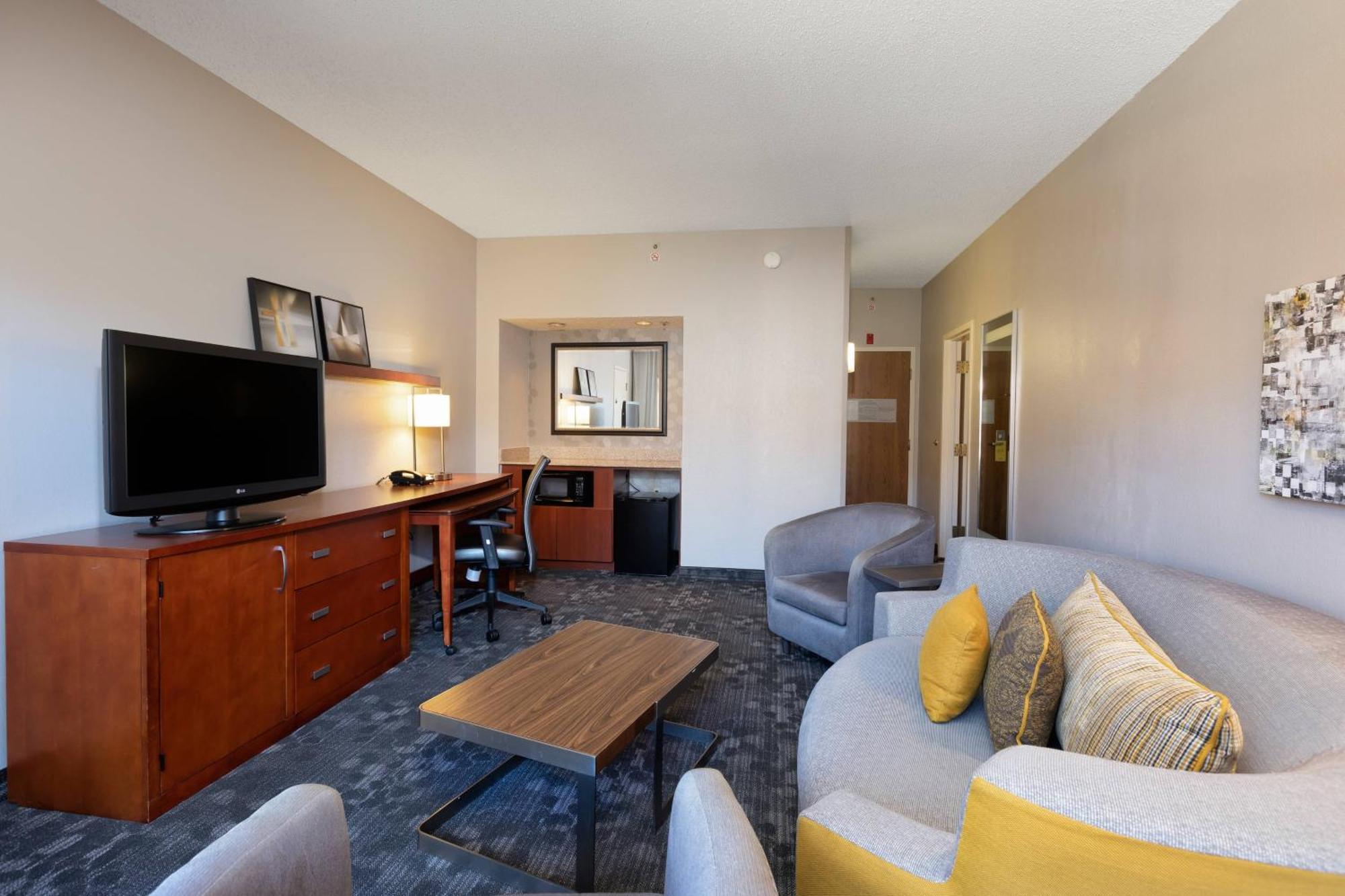 Courtyard By Marriott Dallas-Fort Worth/Бедфорд Екстер'єр фото